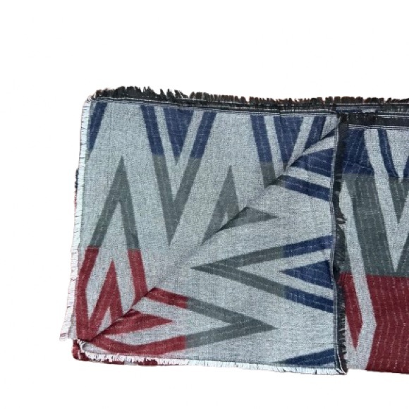 Grey, blue, red and green scarf - Picture 2 of 2